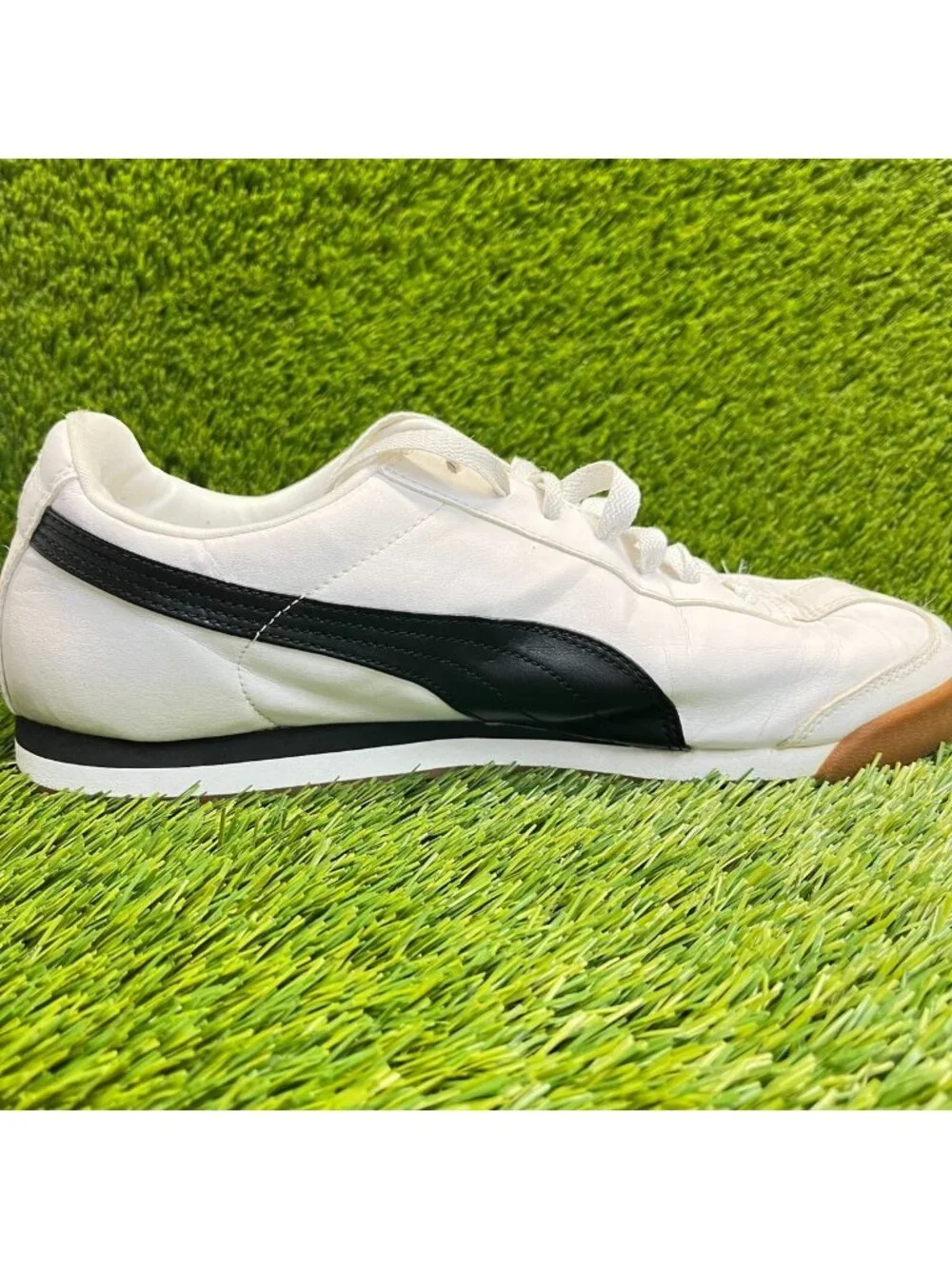 Puma Roma Basic Mens Size 10.5 White Black Athletic Lifestyle Shoes Sneakers